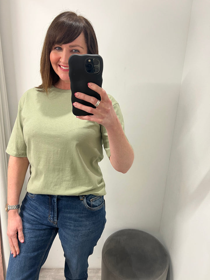 Trollo T-shirt - Size 8