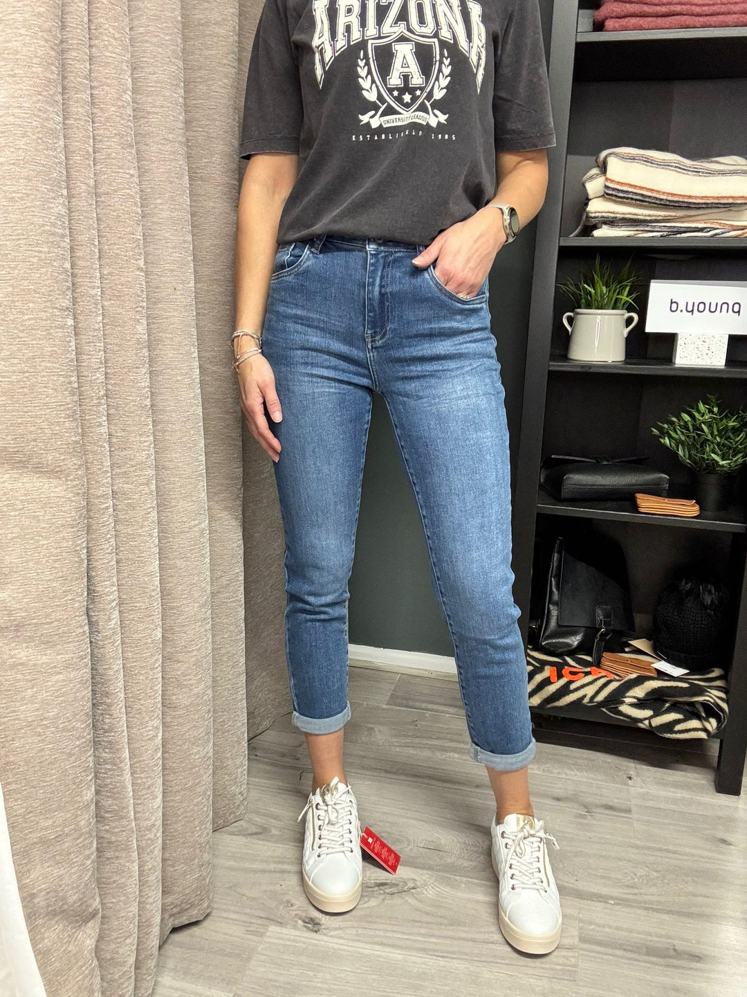 Toxik Boyfriend Jeans - Mid Wash