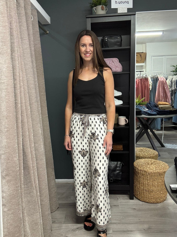 Ikaia Loose Pants