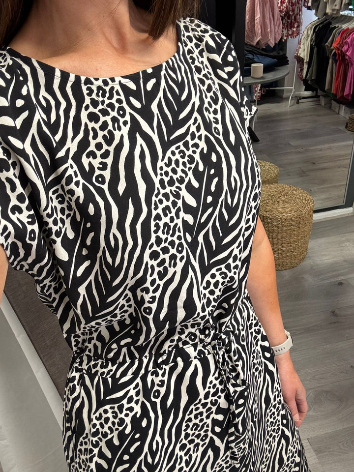 Joella Oneck Dress - Black