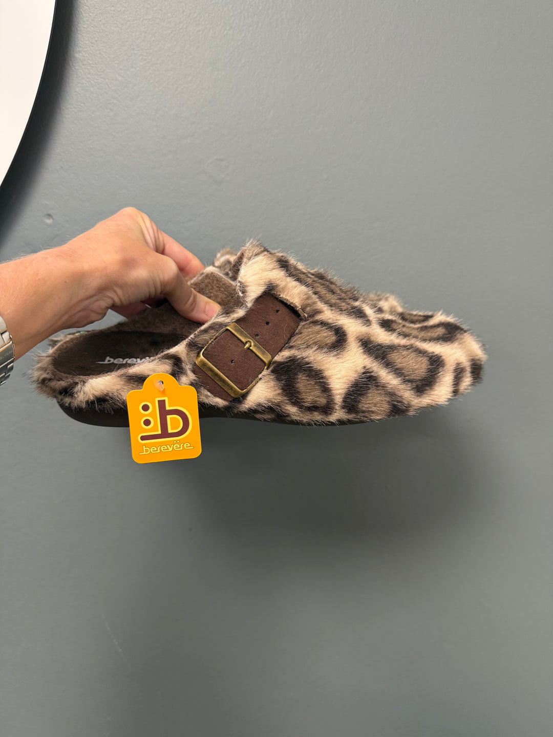 Berevere Slippers - Leopard Buckle