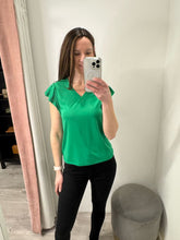 Load image into Gallery viewer, Perl Ruffle Sleeve Tee - Jelly Bean
