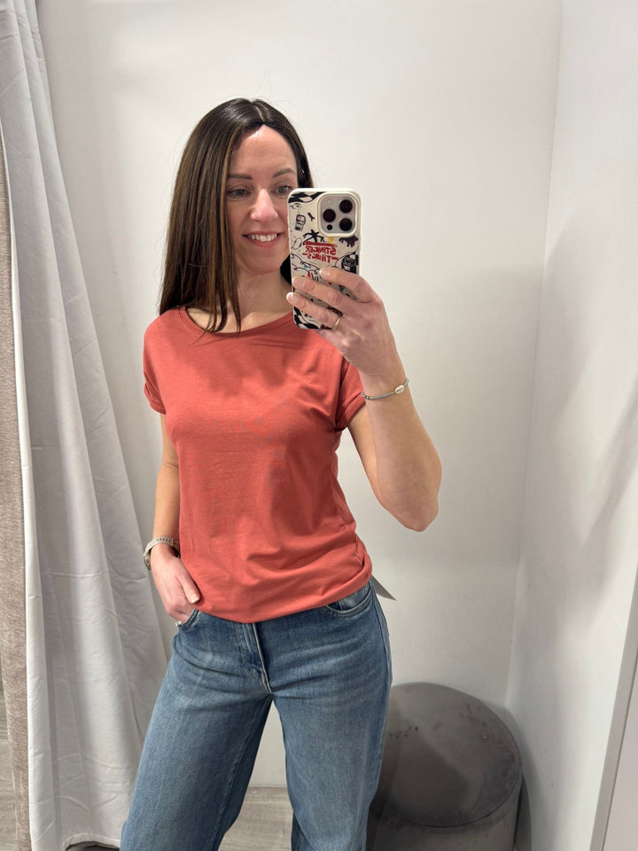 Pamila T-shirt - Marsala Red