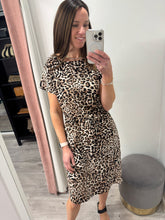 Load image into Gallery viewer, Joella Oneck Dress - Leopard
