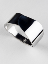 Load image into Gallery viewer, Freya Statement Bangle – Silver Plated
