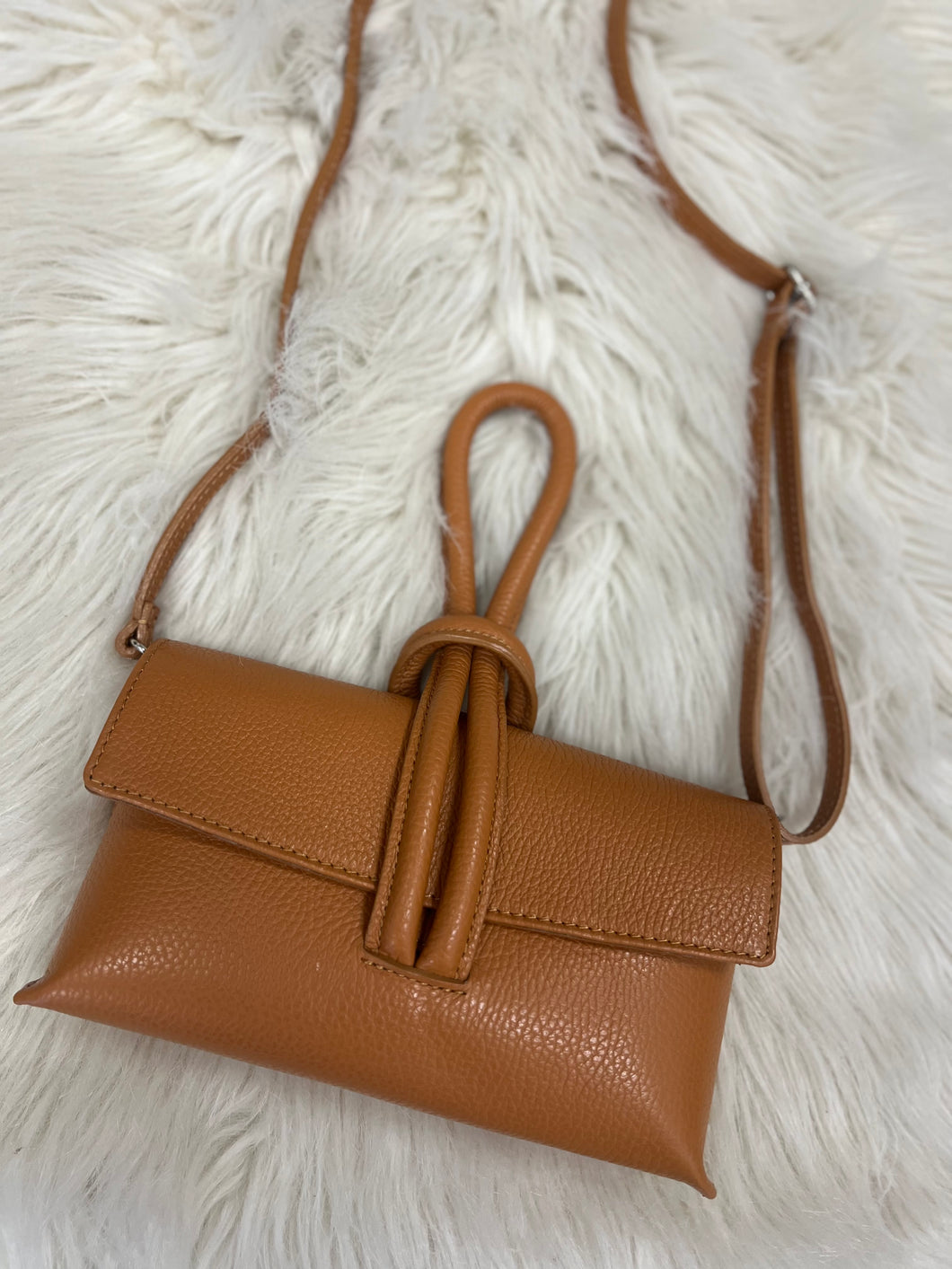 Betty Leather Loop Handle Bag - Tan