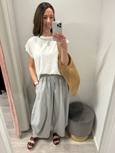 Load image into Gallery viewer, Linen Cocoon Pants - Grey
