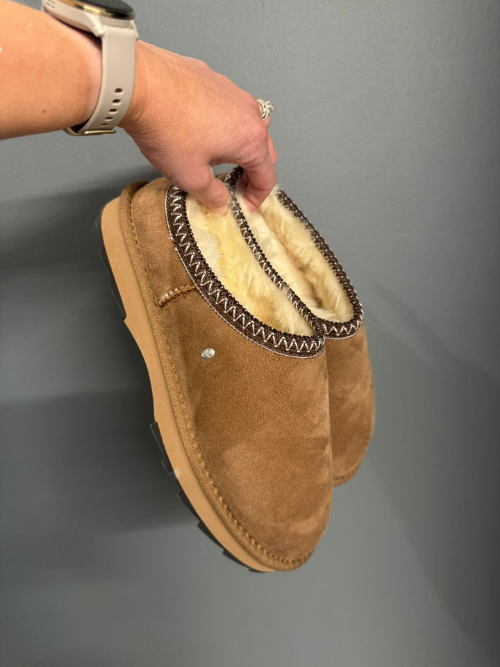 Sharky Scuff - Chestnut