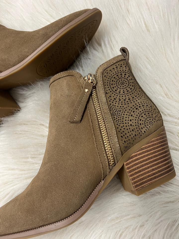 Carmela Maya Boots