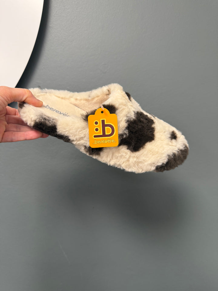 Berevere Slippers - Cow Print