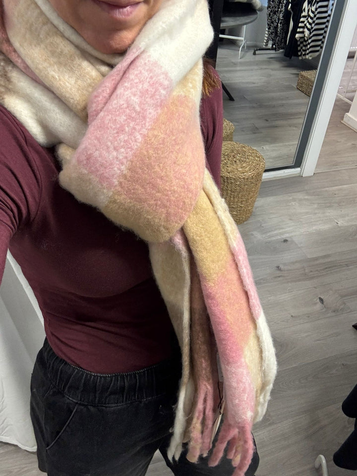 Wilma Scarf - Roan Rouge Mix