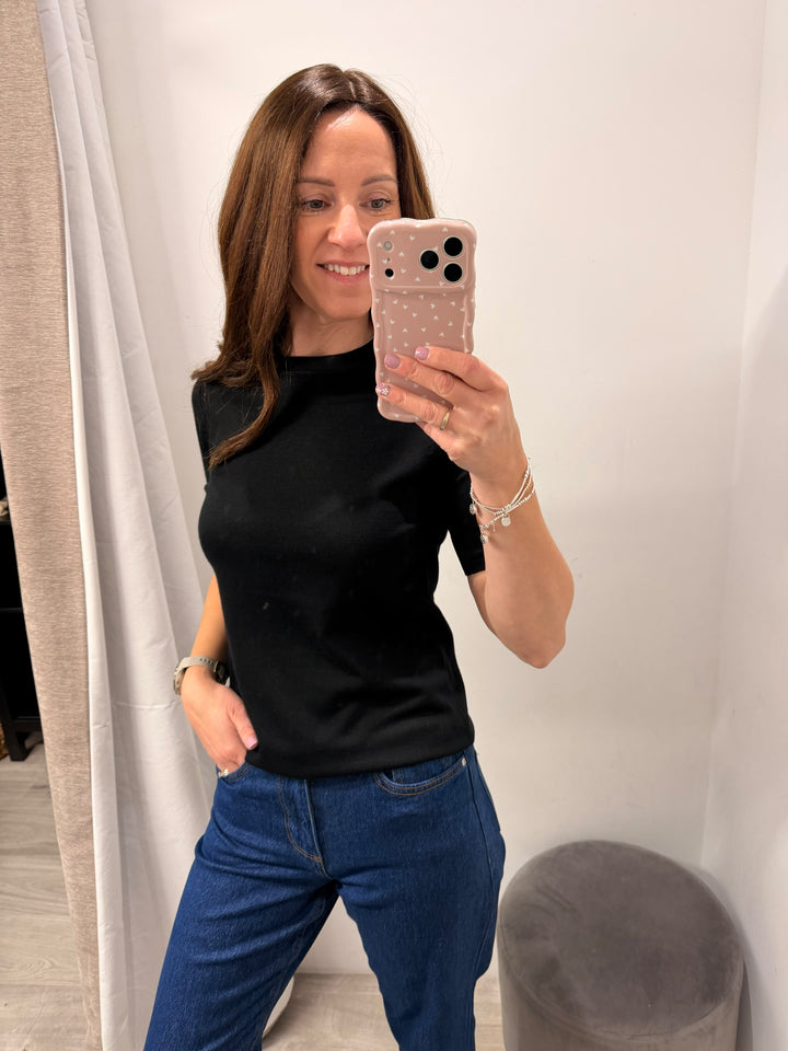 Luls O-Neck Top - Black
