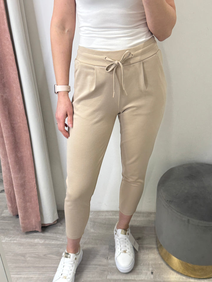 Kate Cropped Pants - Doeskin