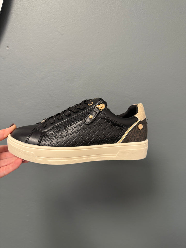 Xti Zip Detail Trainers - Black