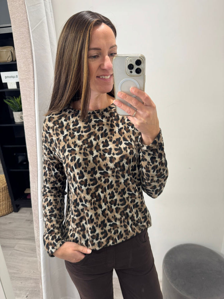 Camilla Pullover