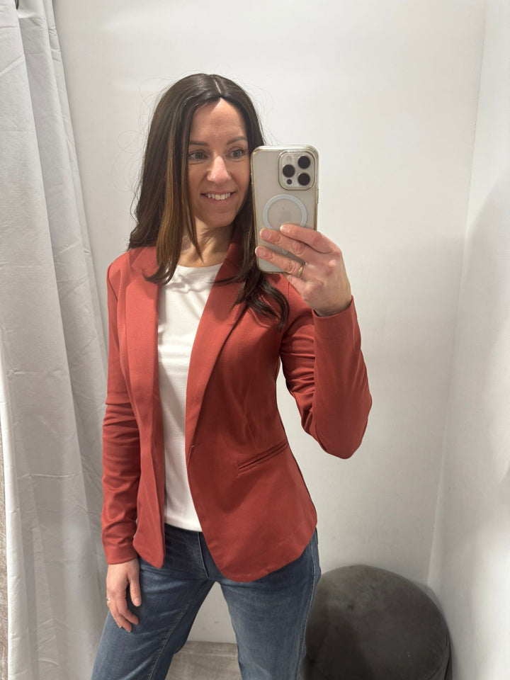 Kate Blazer - Cowhide