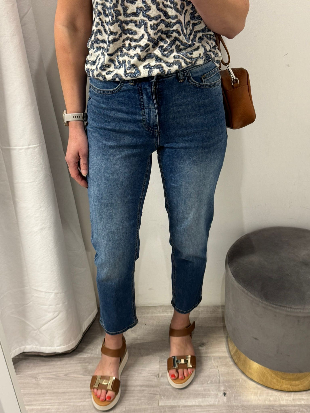 Twiggy Raven Cropped Jeans - Mid Wash