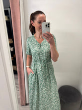 Load image into Gallery viewer, Vera Dress - Pine Green Flower
