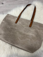 Load image into Gallery viewer, Florence Tote Bag - Taupe
