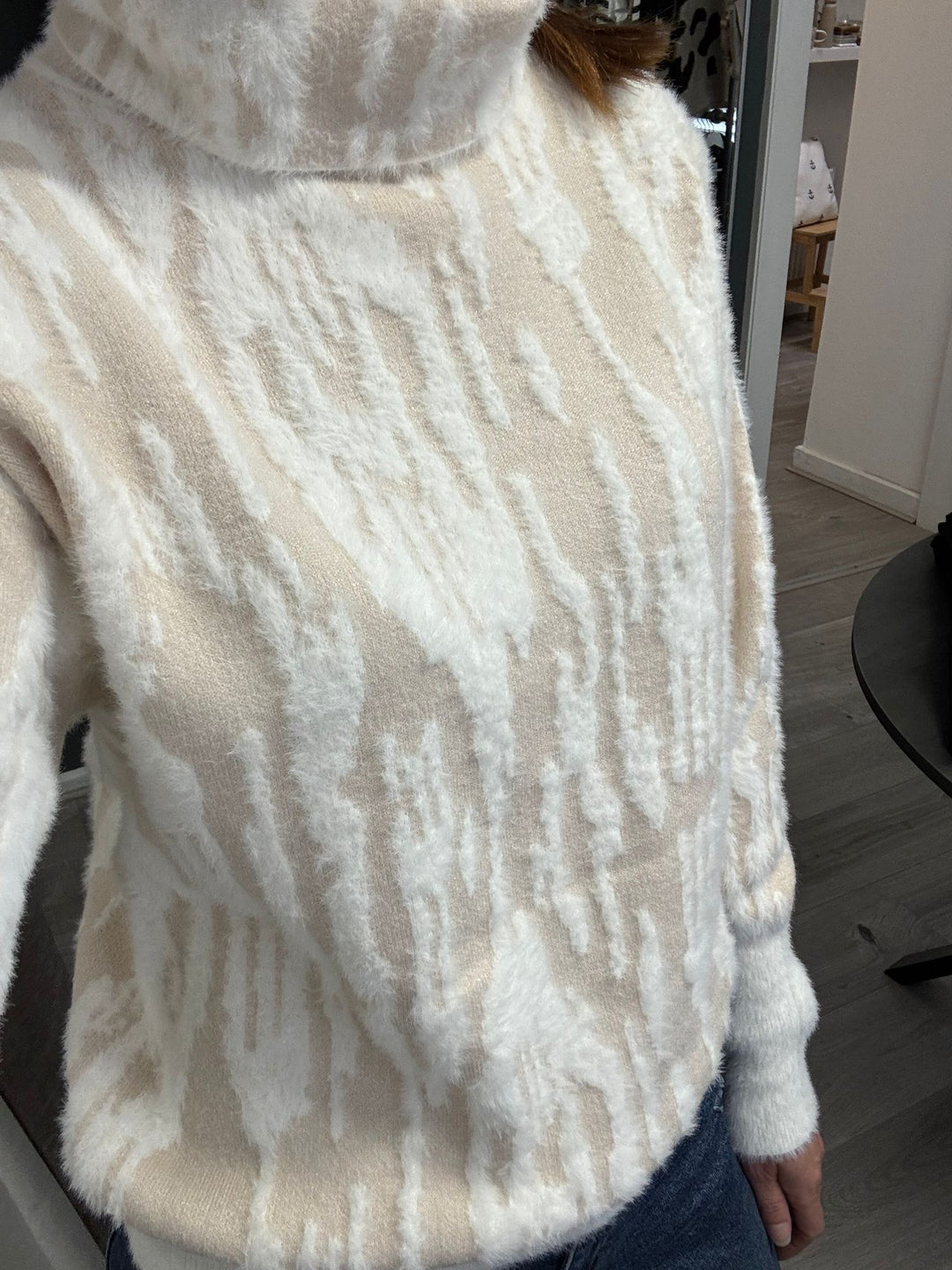 Naura Sweater - Birch Snow Zebra