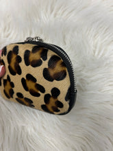 Load image into Gallery viewer, Leopard Print Purse
