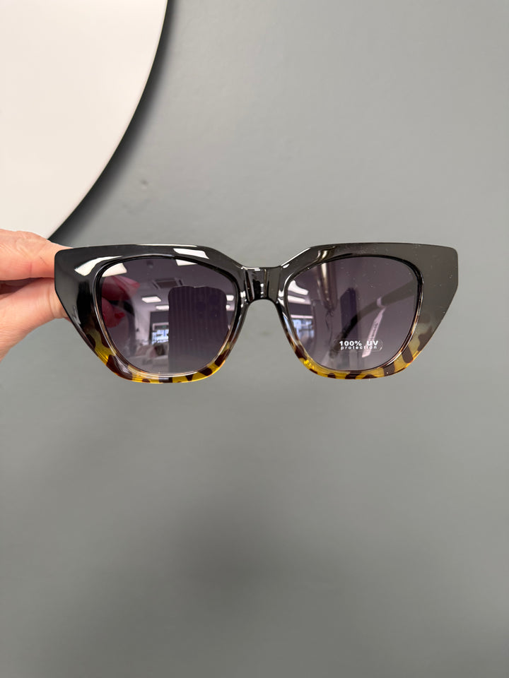Sofia Sunglasses - Black/Tortoise