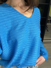Load image into Gallery viewer, Riley Pullover - Blue
