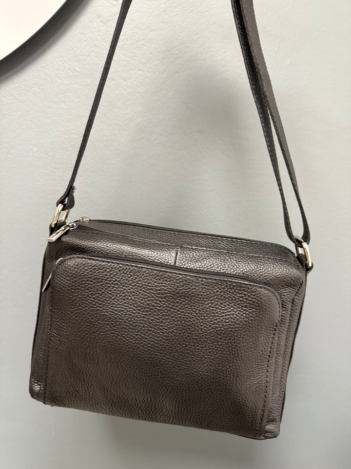 Anya Leather Bag - Black