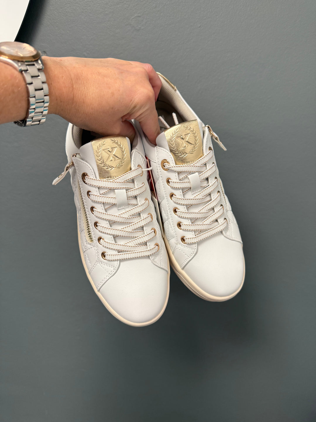 Xti Zip Detail Trainers - White