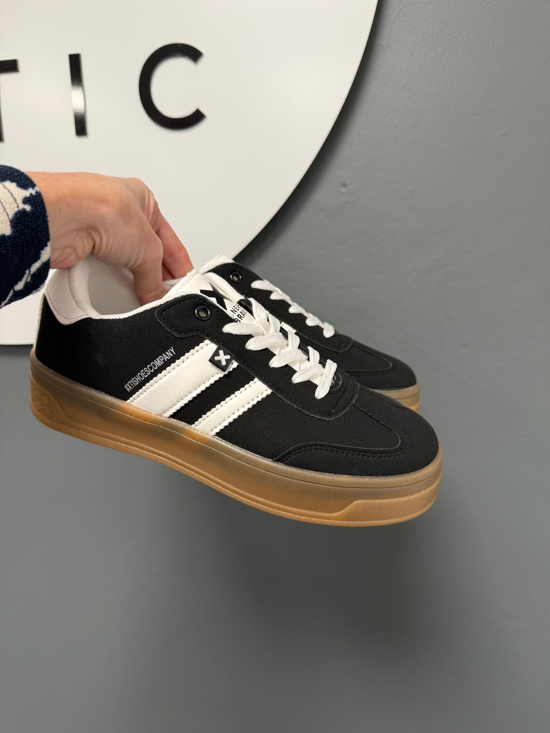 Xti Alba Suede Trainers