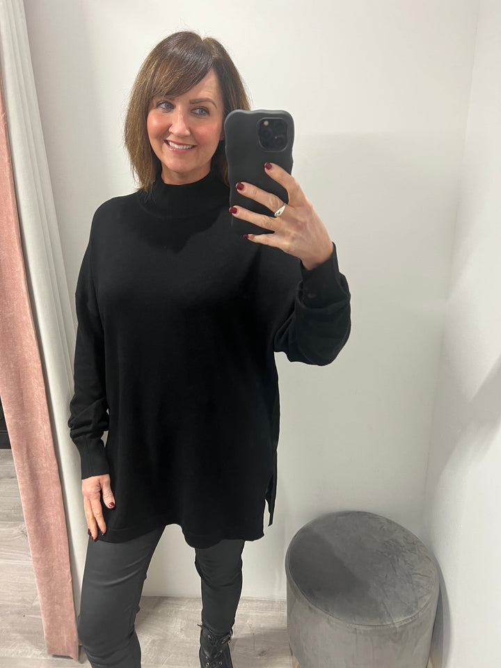 Morla Loose Turtle Neck - Black