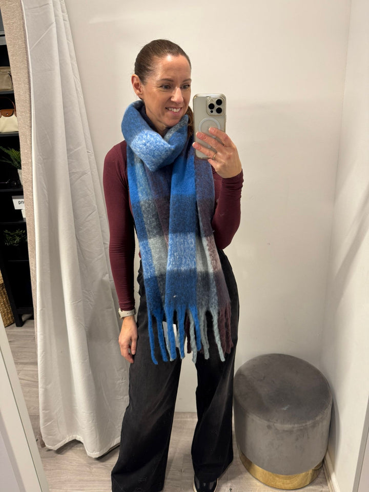 Wilma Scarf - Blue Quartz Mix