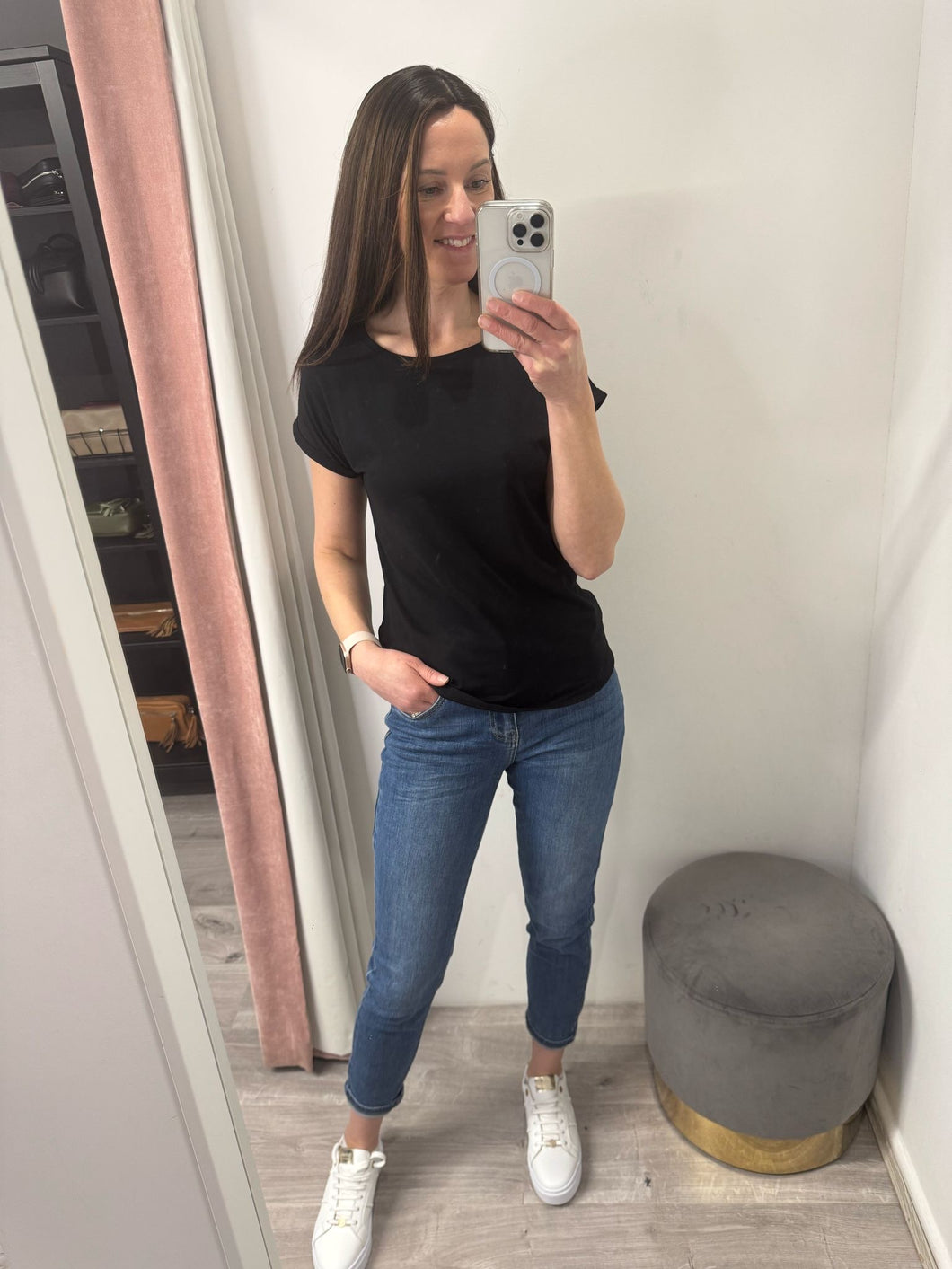 Pamila T-shirt - Black