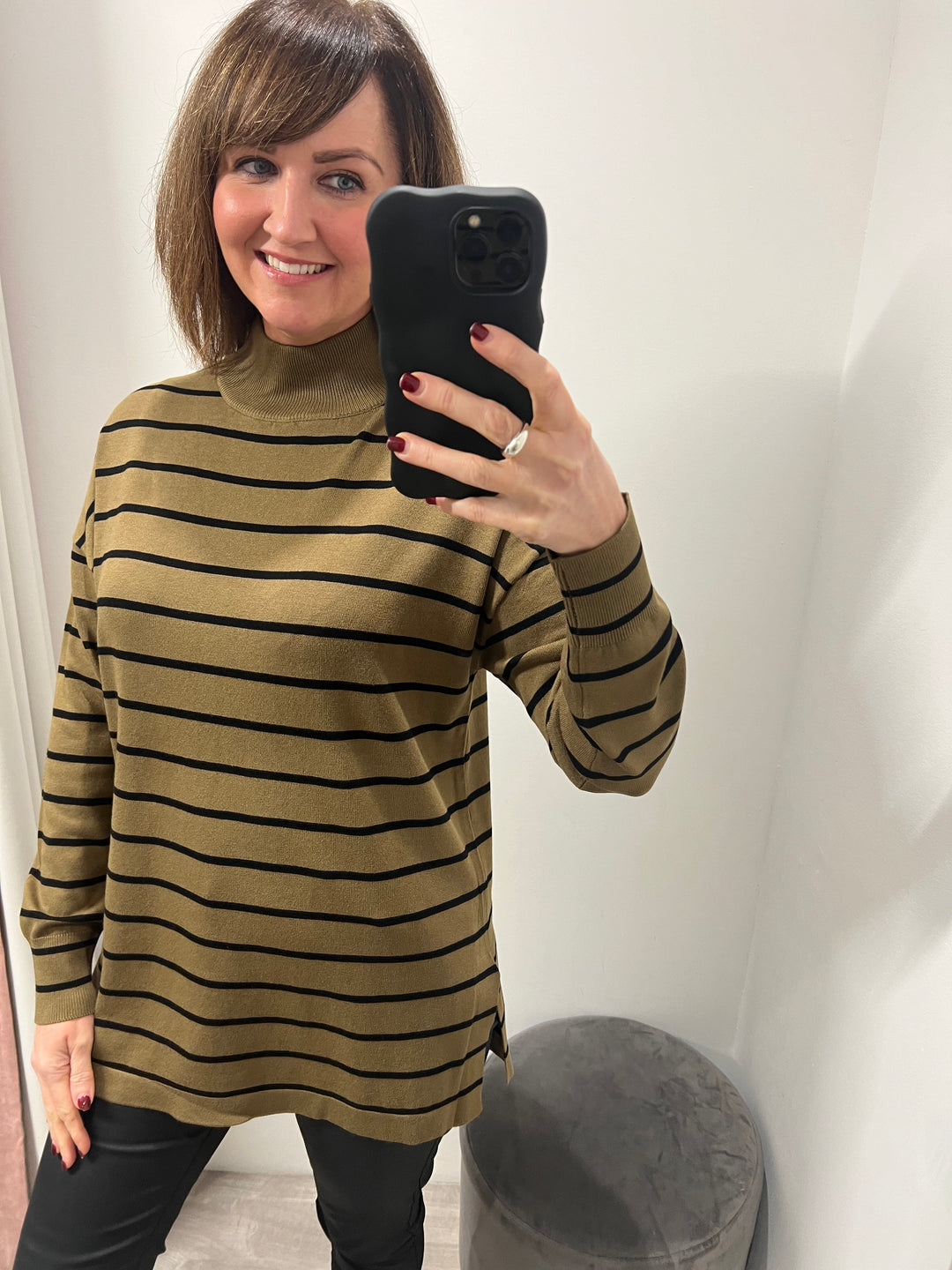 Morla Loose Turtle Neck - Last Size 10