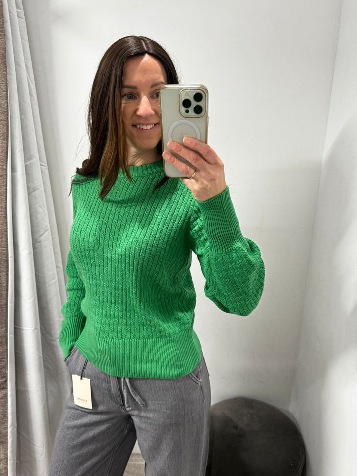 Neram Structure Jumper