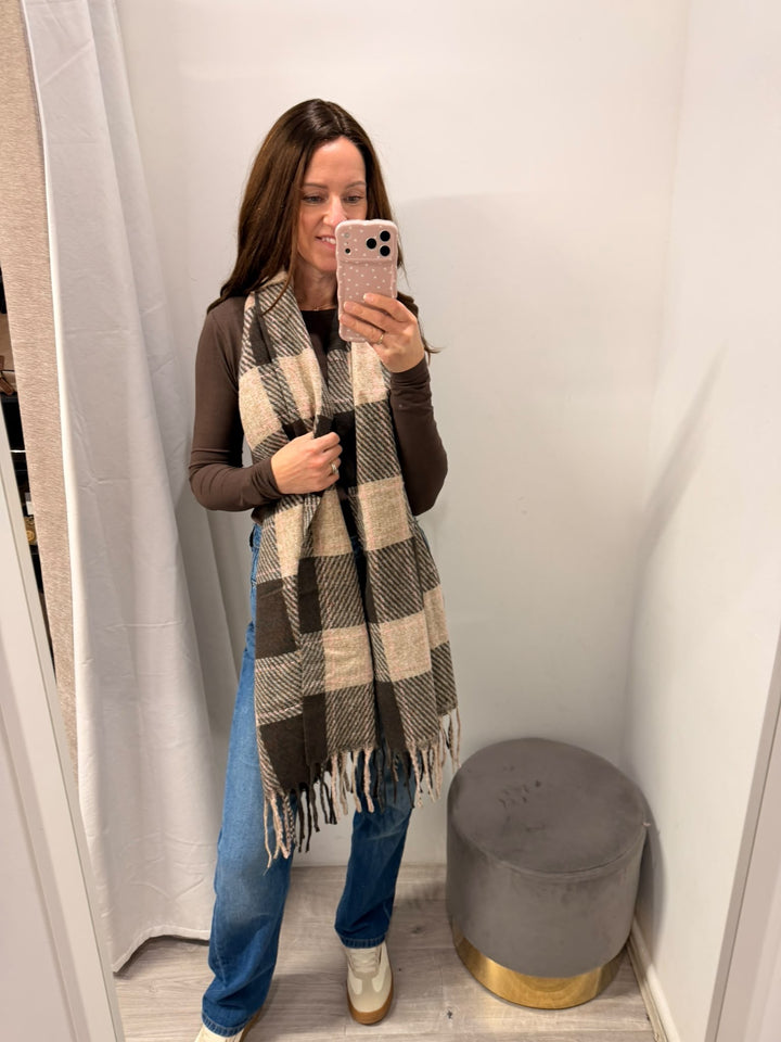 Walvia Scarf
