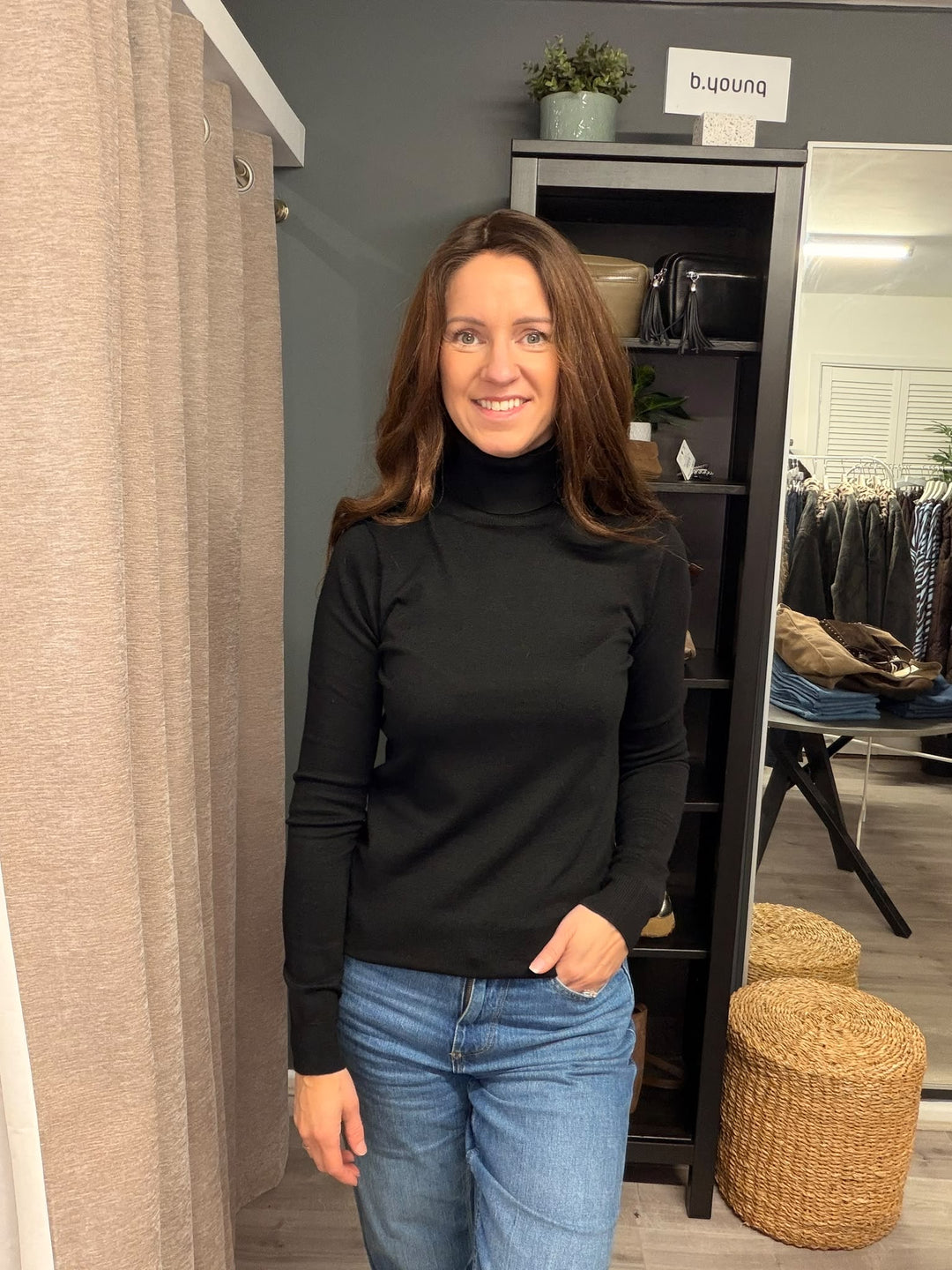 Luls Rollneck Jumper - Black