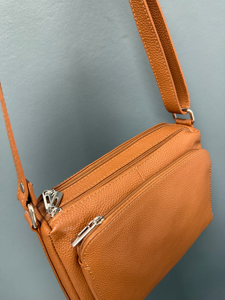 Anya Leather Bag - Tan
