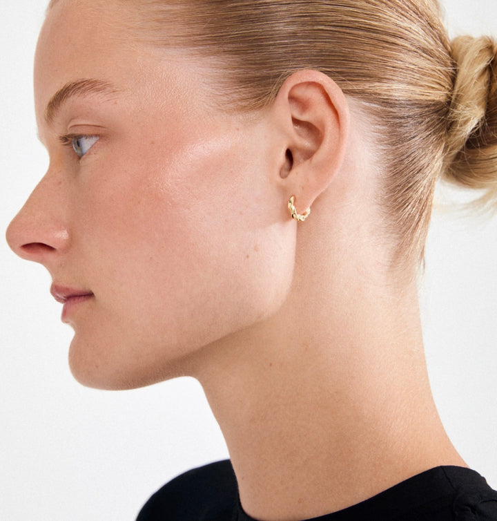 Taffy Small Swirl Hoops - Gold Plated