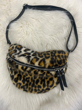 Load image into Gallery viewer, Leopard Print Bum Bag
