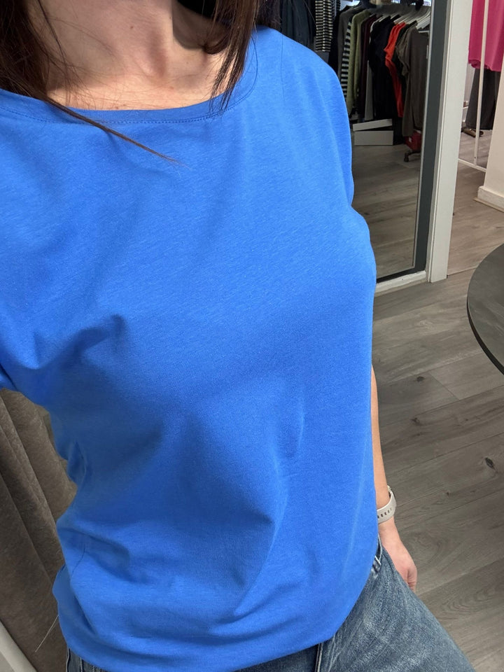 Pamila T-shirt - Nebulas Blue