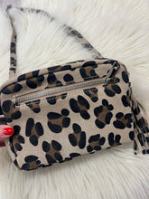 Load image into Gallery viewer, Suede Camera Bag - Leopard
