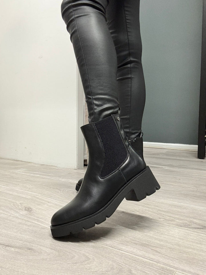 Xti Chelsea Boots