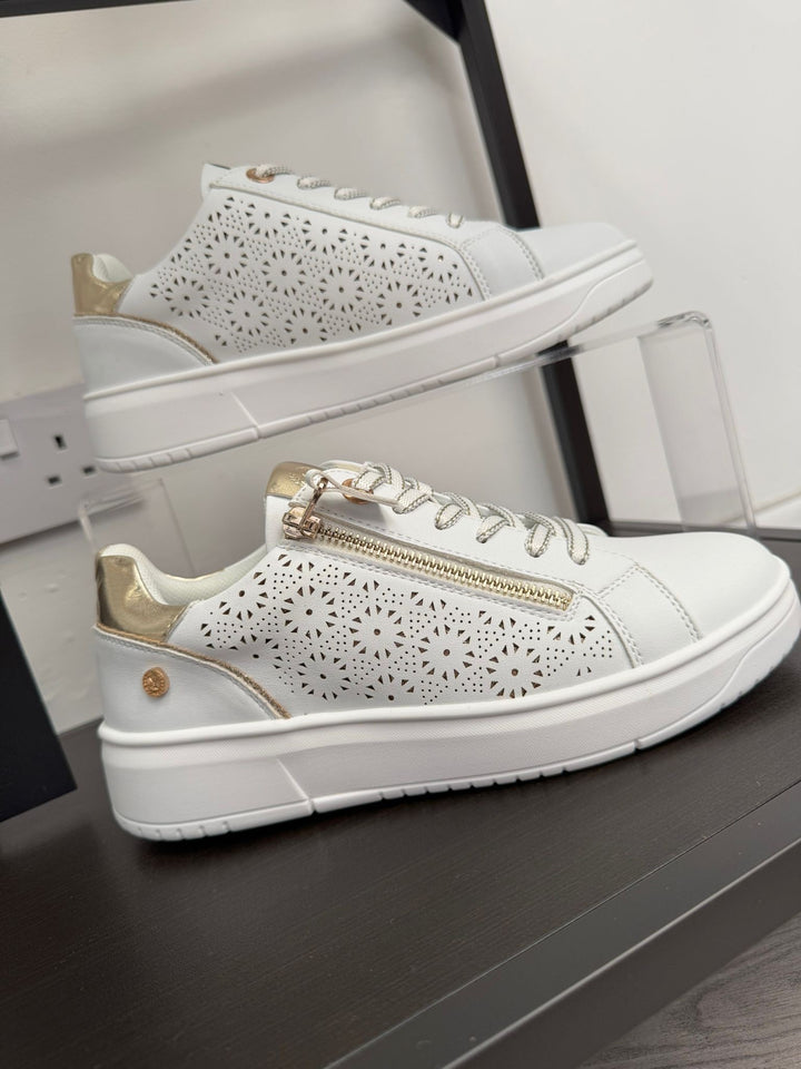 Xti Zip Detail Trainers