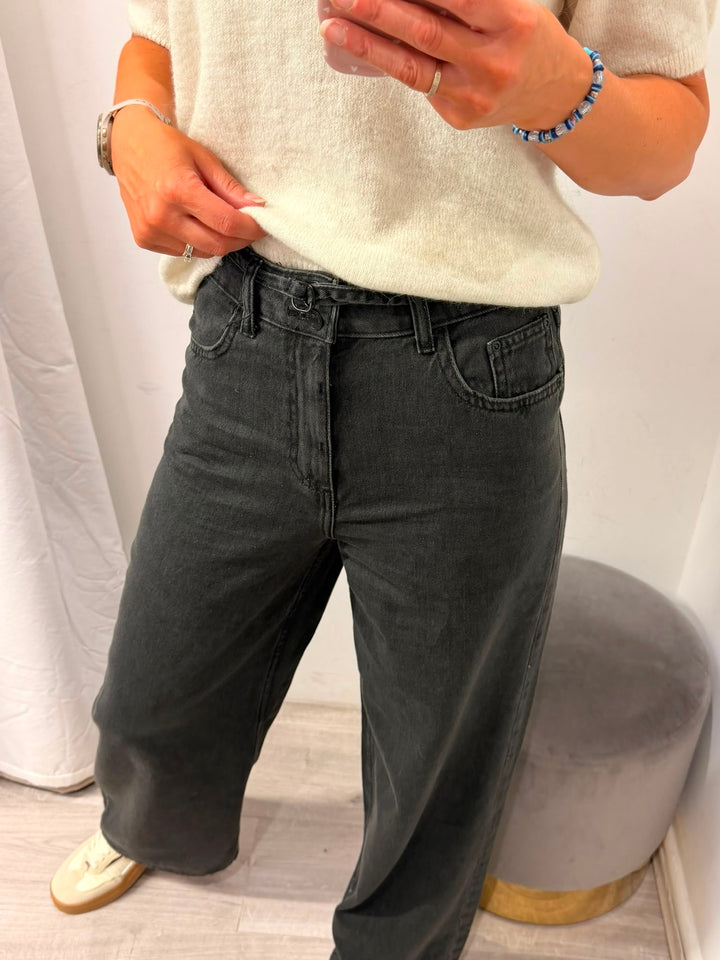 Kimu Belt Jeans - Black