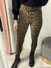 Load image into Gallery viewer, Leopard Print High Waisted Leggings
