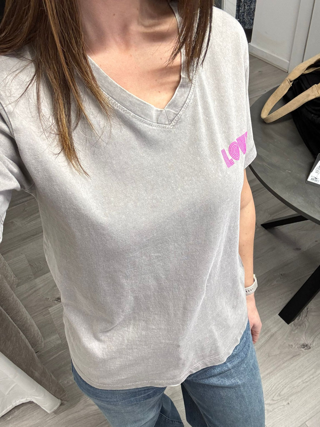 Solko V-neck T-shirt