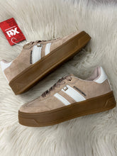 Load image into Gallery viewer, Xti Alba Flatform Trainers - Beige
