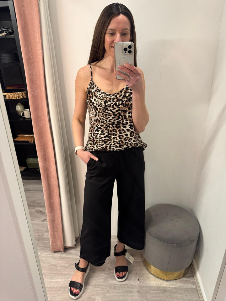 Kate Cropped Wide Leg Pants - Black