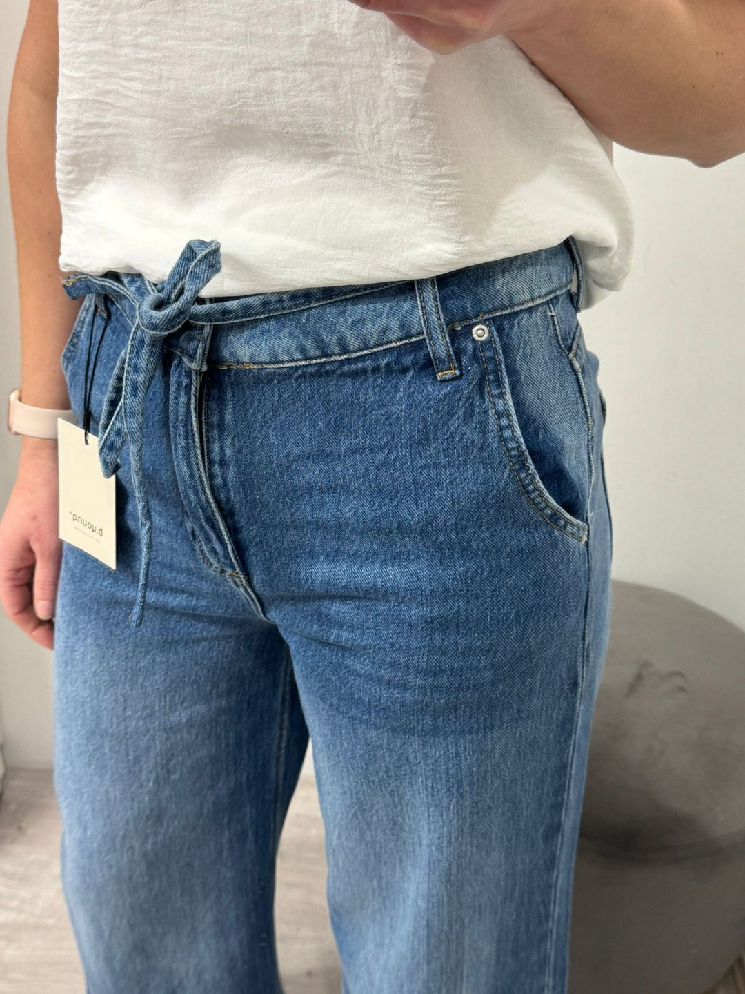 Kimu Belted Jeans - Size 25" Waist